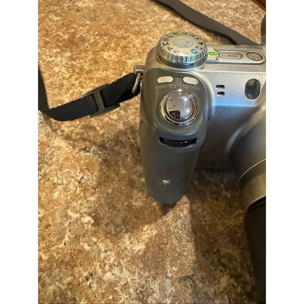 Sony Cyber-shot DSC-H2 6.0MP Digital Camera 12x Optical Zoom Carl Zeiss Lens Tes